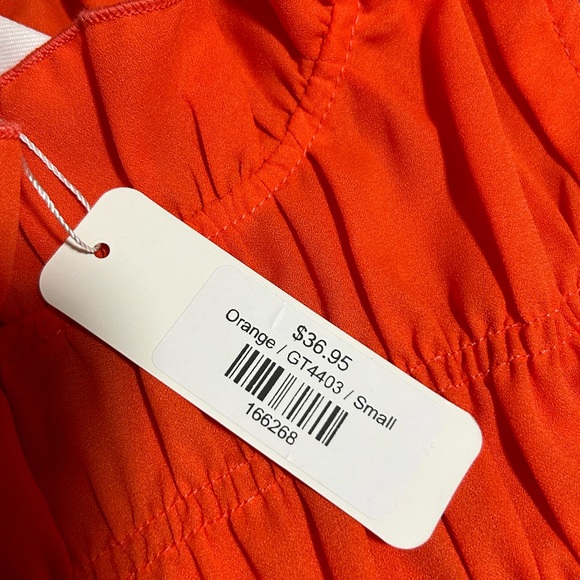 Glam | NWT Orange Ruffle Mock Neck Sleeveless Tank Small - Picture 8 of 9